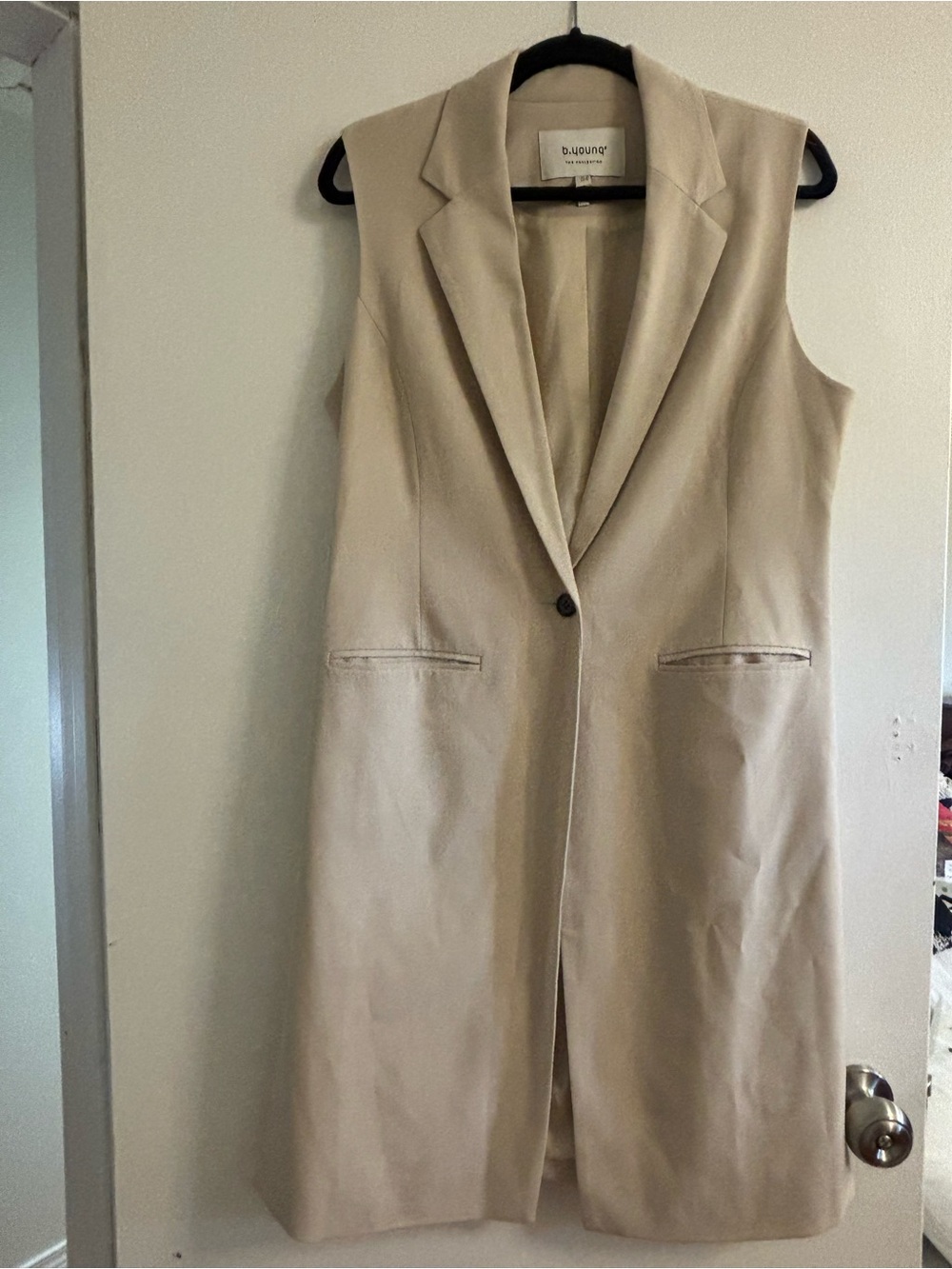 B.Young Sleeveless Long Blazer Vest in Beige